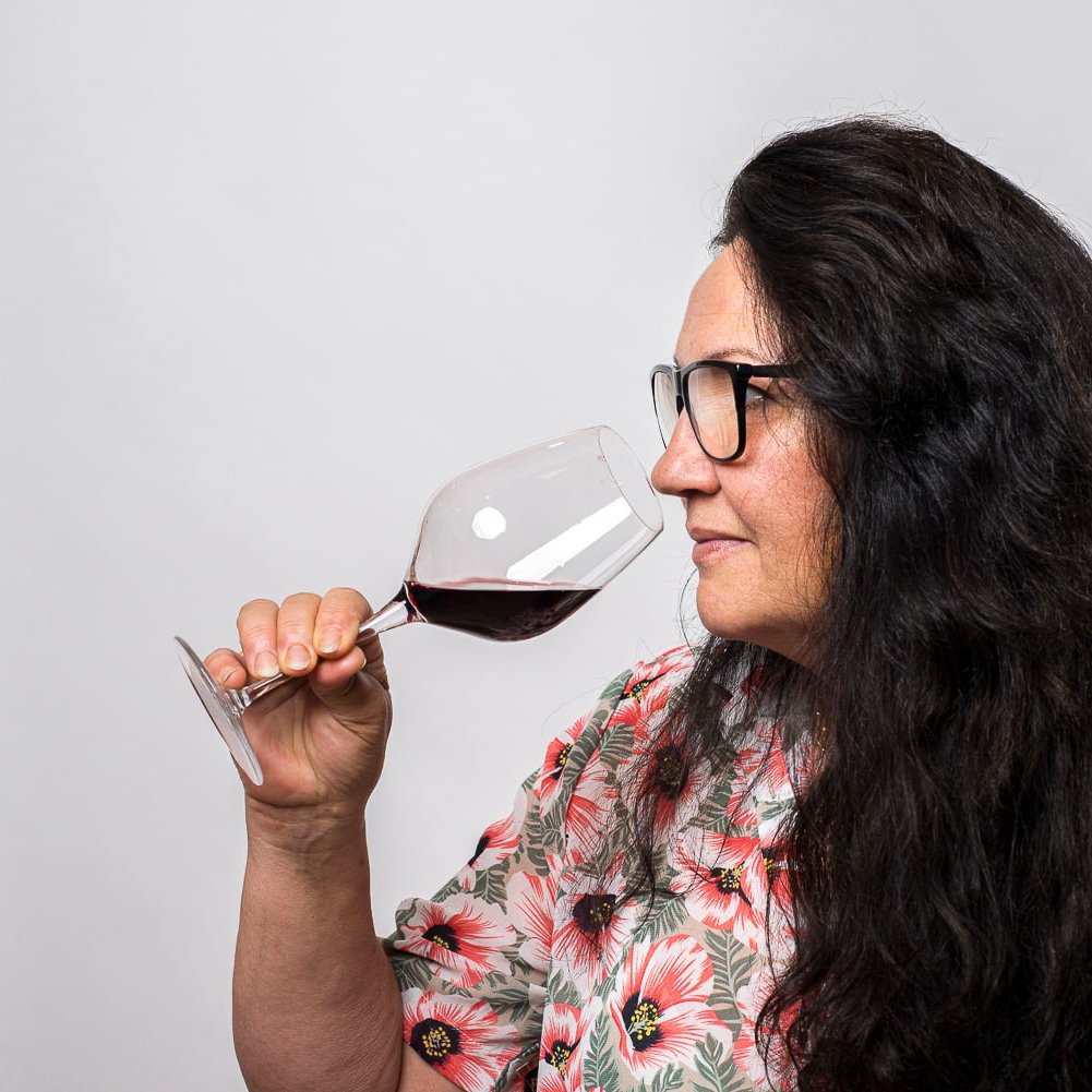 Aromas and Scents of Wine